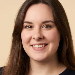 Paula, del equipo de Prestaciones por Nacimiento
